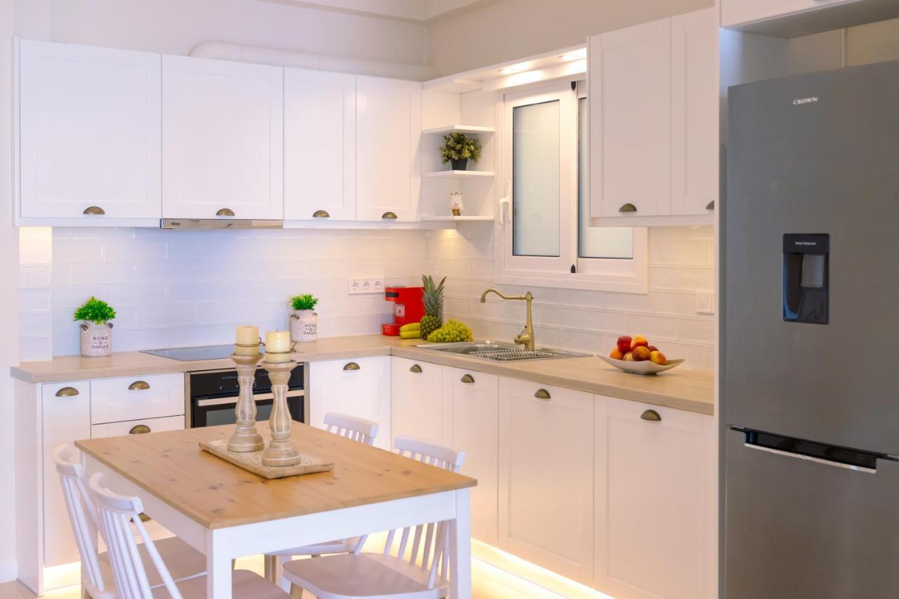 Harmony Suite In The Center Of Kalamata Exterior foto